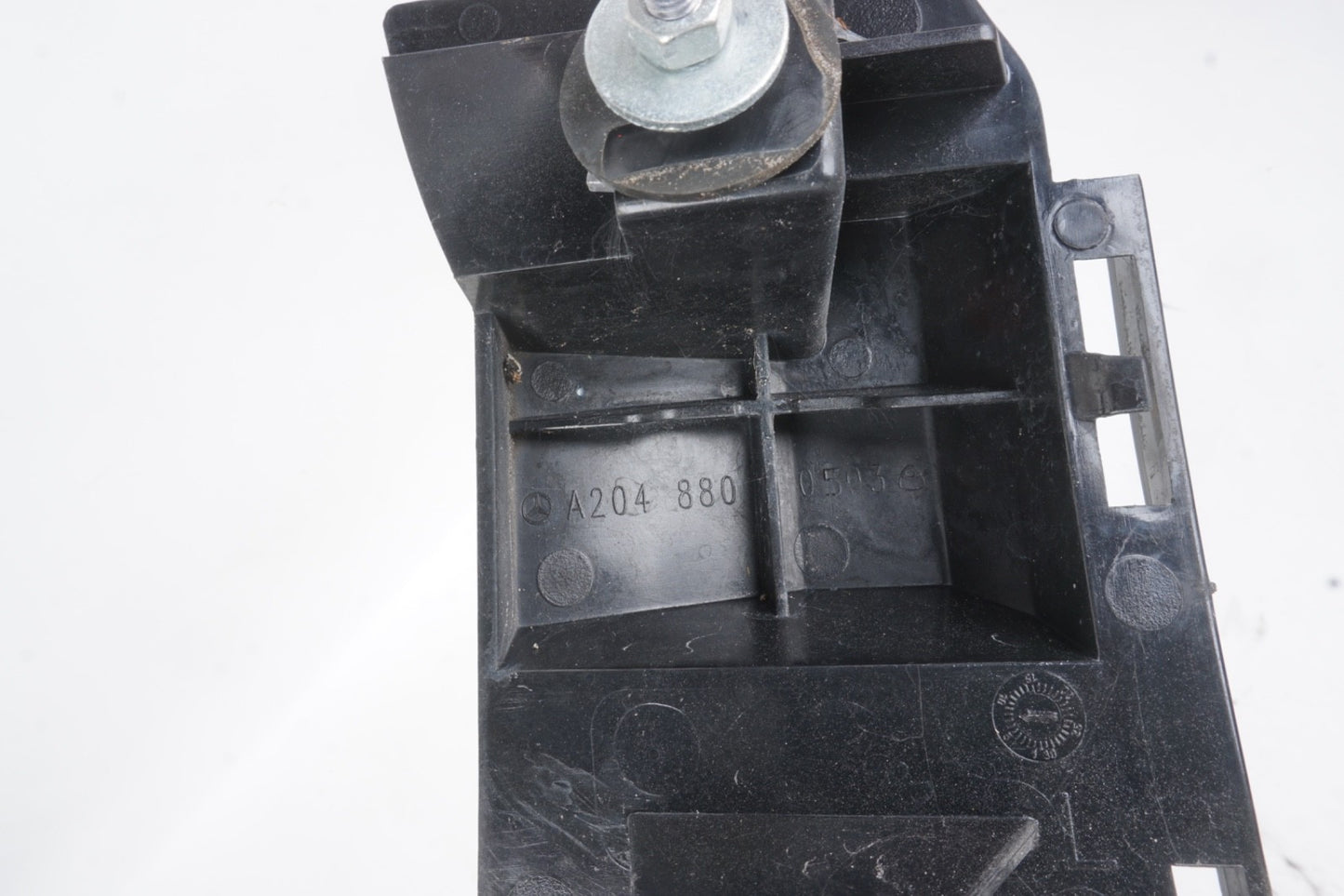 2008 - 2015 Mercedes C250 Rear Left And Right Bumper Bracket OEM