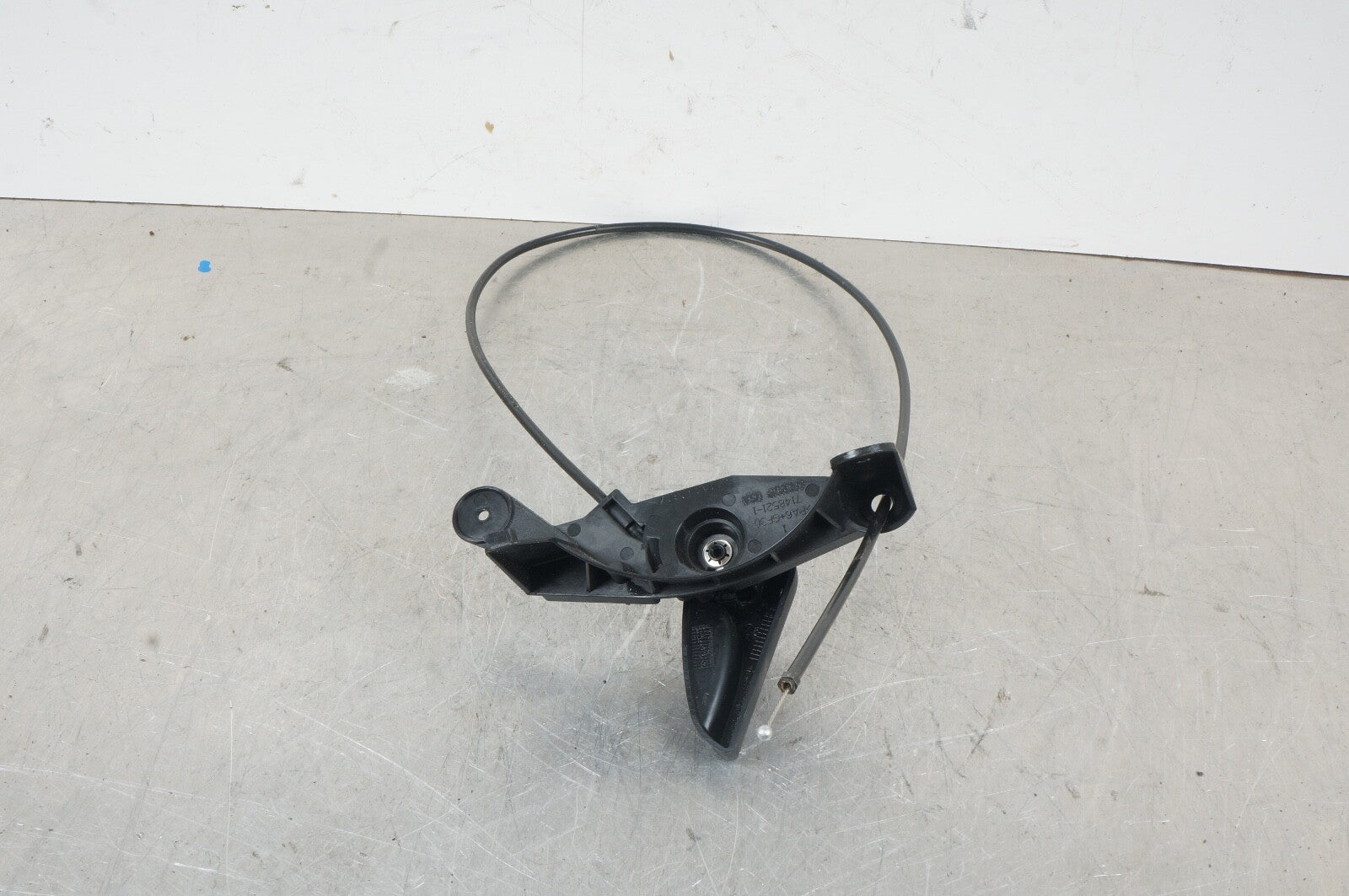 07-13 BMW E70 X5 HOOD BONNET LATCH CATCH LOCK RELEASE HANDLE CABLE