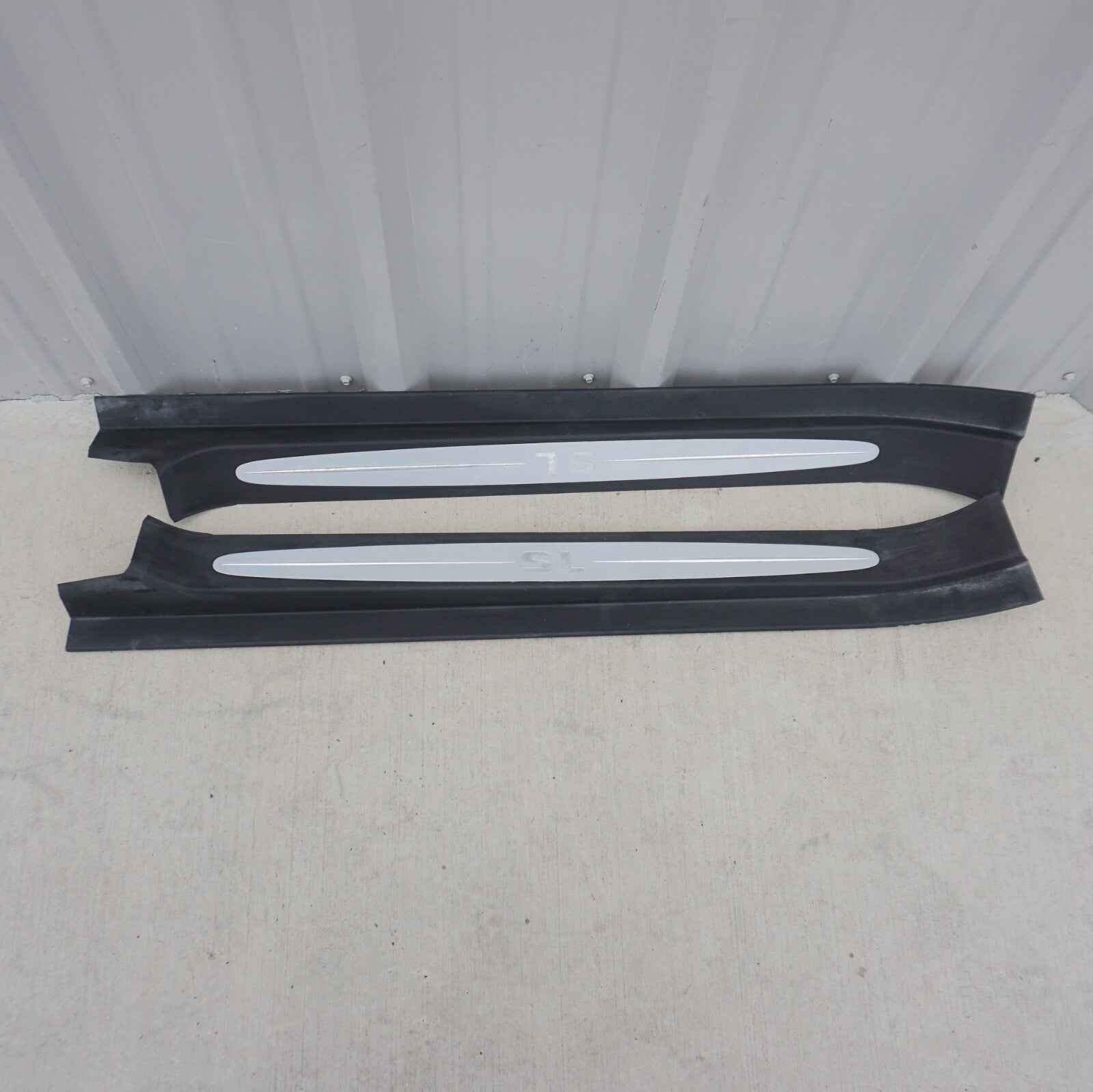 03-12 Mercedes R230 SL500 SL550 SL600 Door Step Sill Left and Right Set OEM