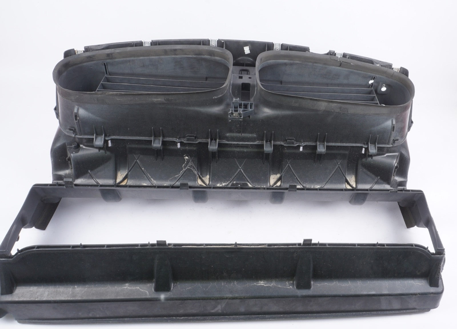 09-15 BMW 740i 750Li Front Radiator Air Duct Grille Grill Air Shutter 187798 Oem