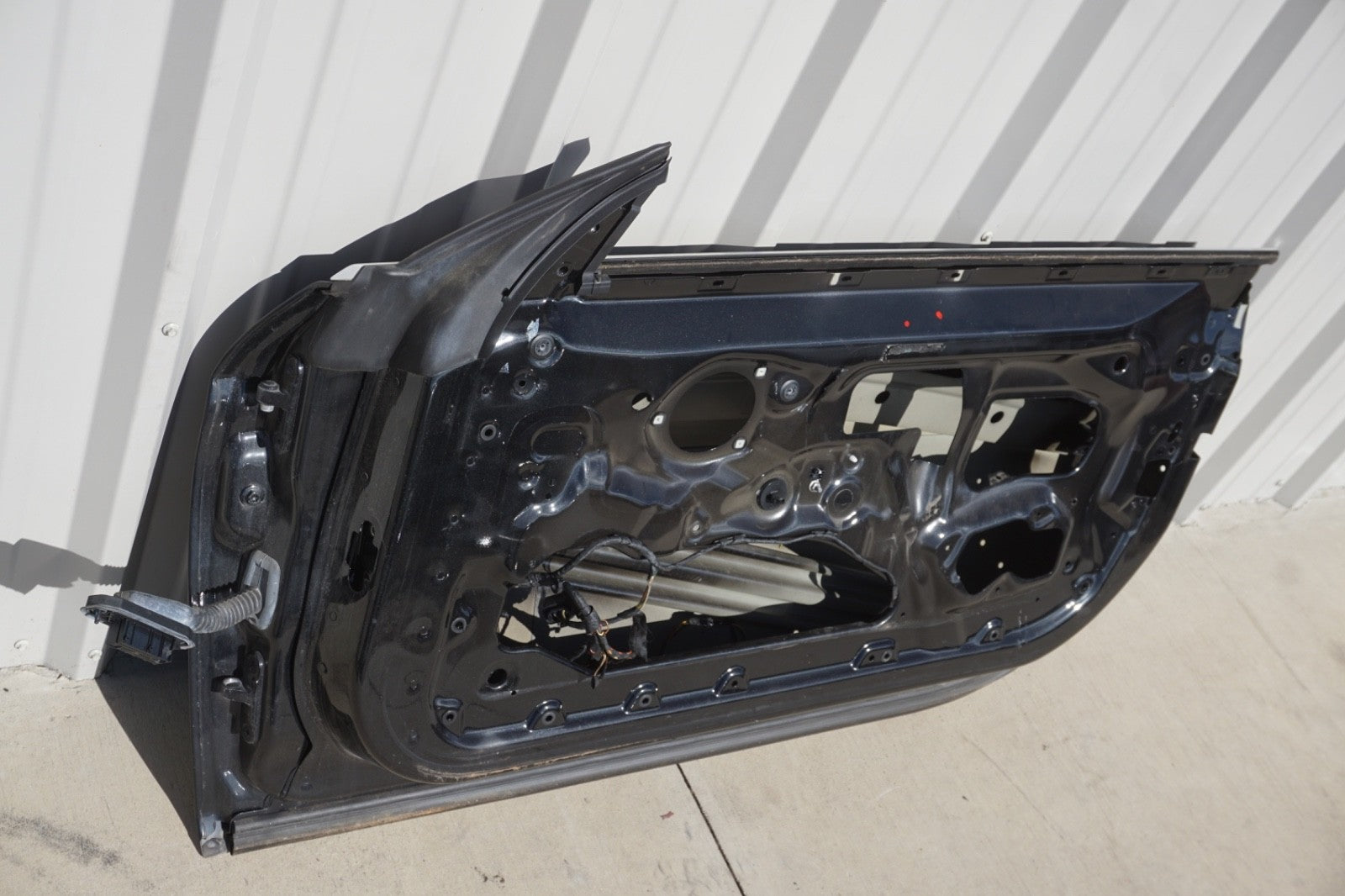 2012 - 2018 BMW 640i 650i Front Right Door Shell OEM