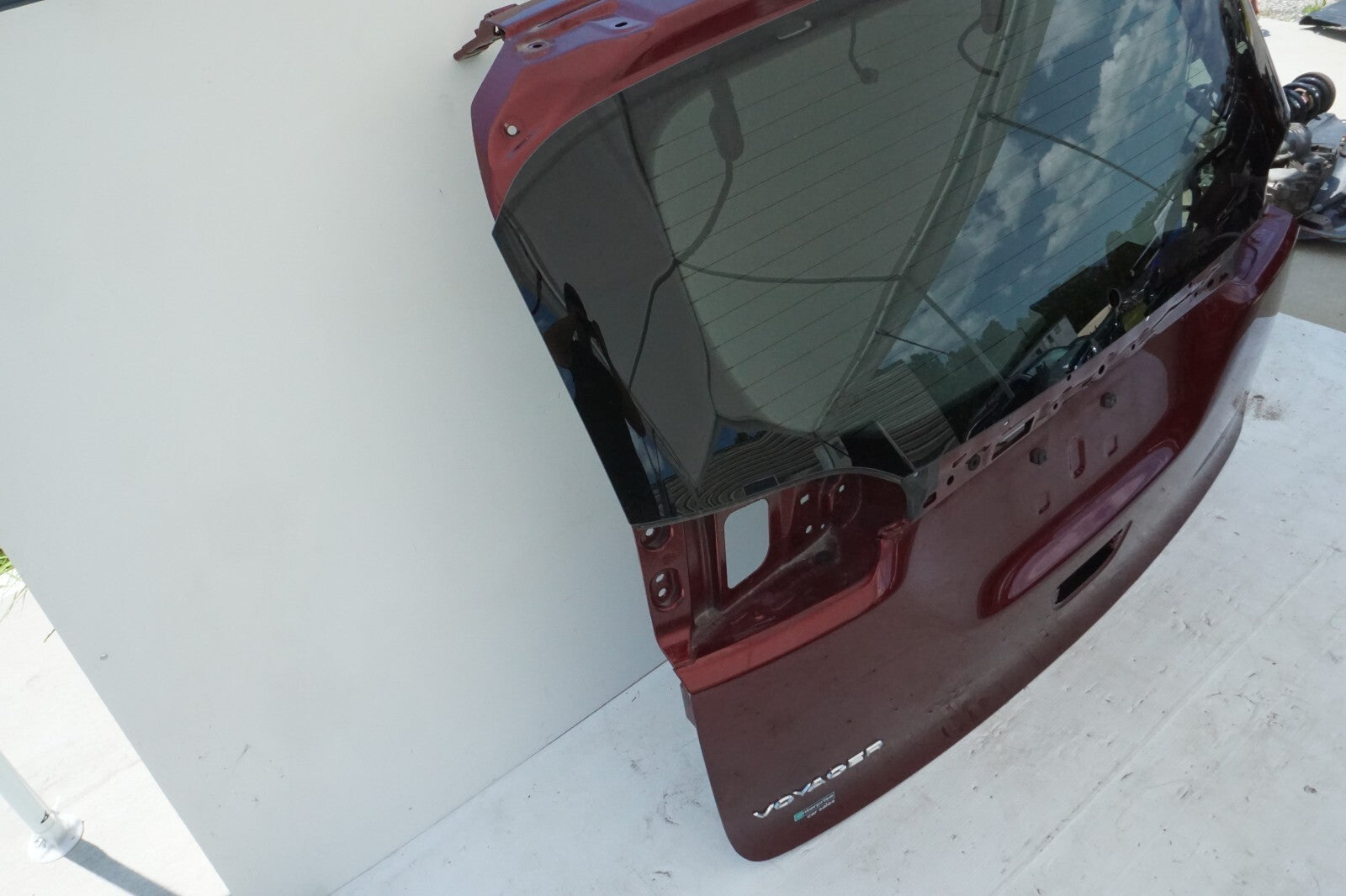 17-22 CHRYSLER PACIFICA REAR LIFTGATE TAILGATE SHELL OEM