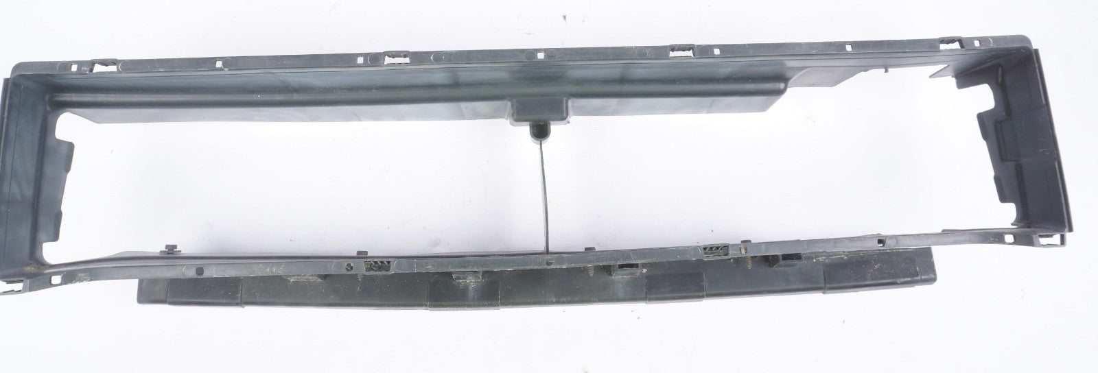 2009 2012 BMW 7 SERIES F01 F02 4.4L RADIATOR CORE SUPPORT AIR DUCT FRONT OEM