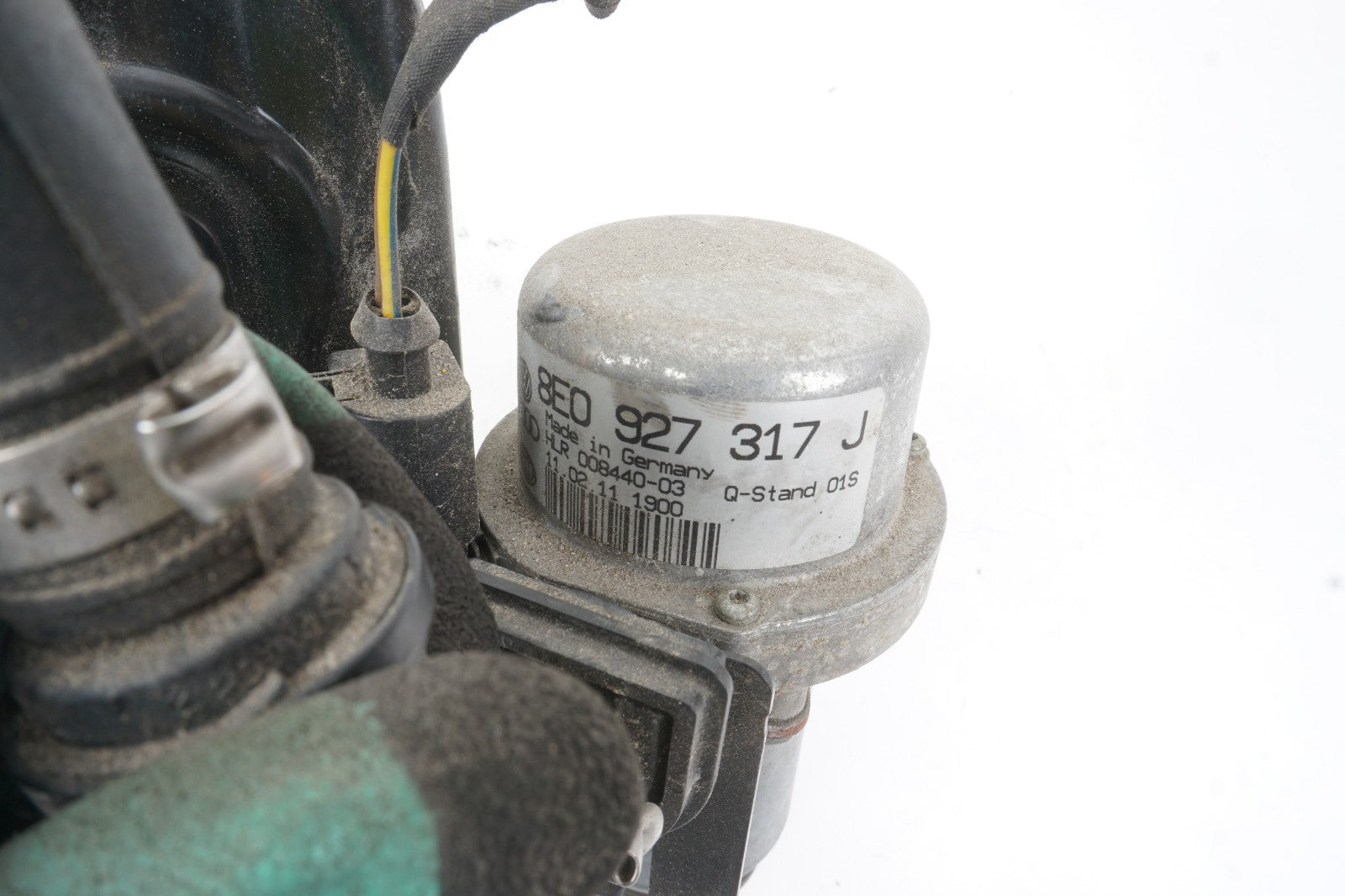 2011-2017 Audi D4 A8 A8L Brake Booster Vacuum Pump 8E0927317J OEM