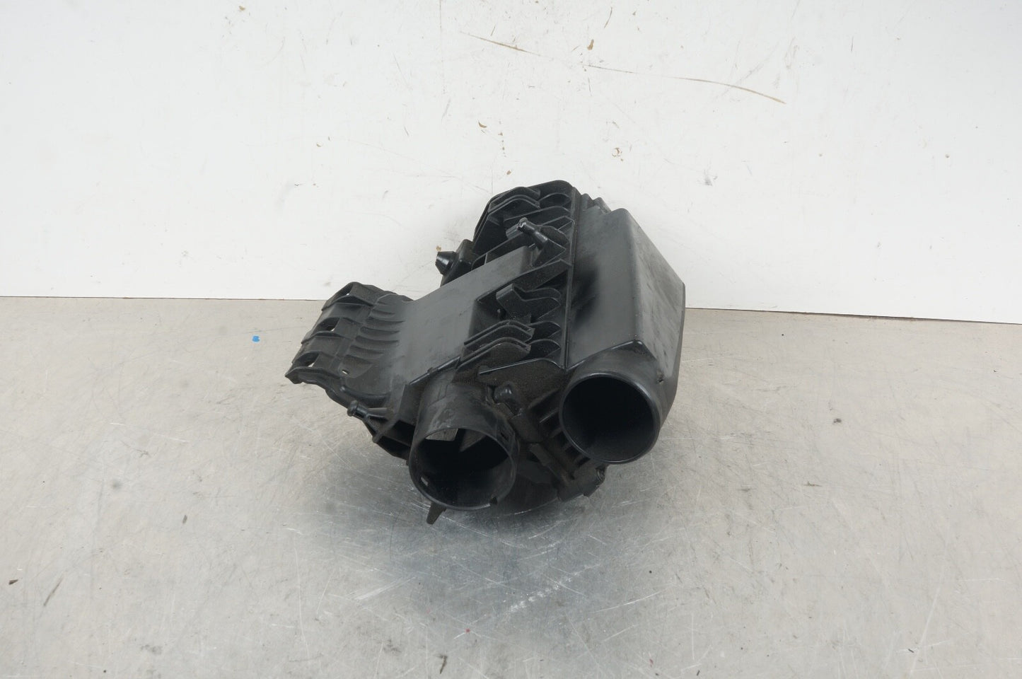 12-15 Mercedes W204 C250 Air Intake Cleaner Filter Housing Box 2710901601 OEM