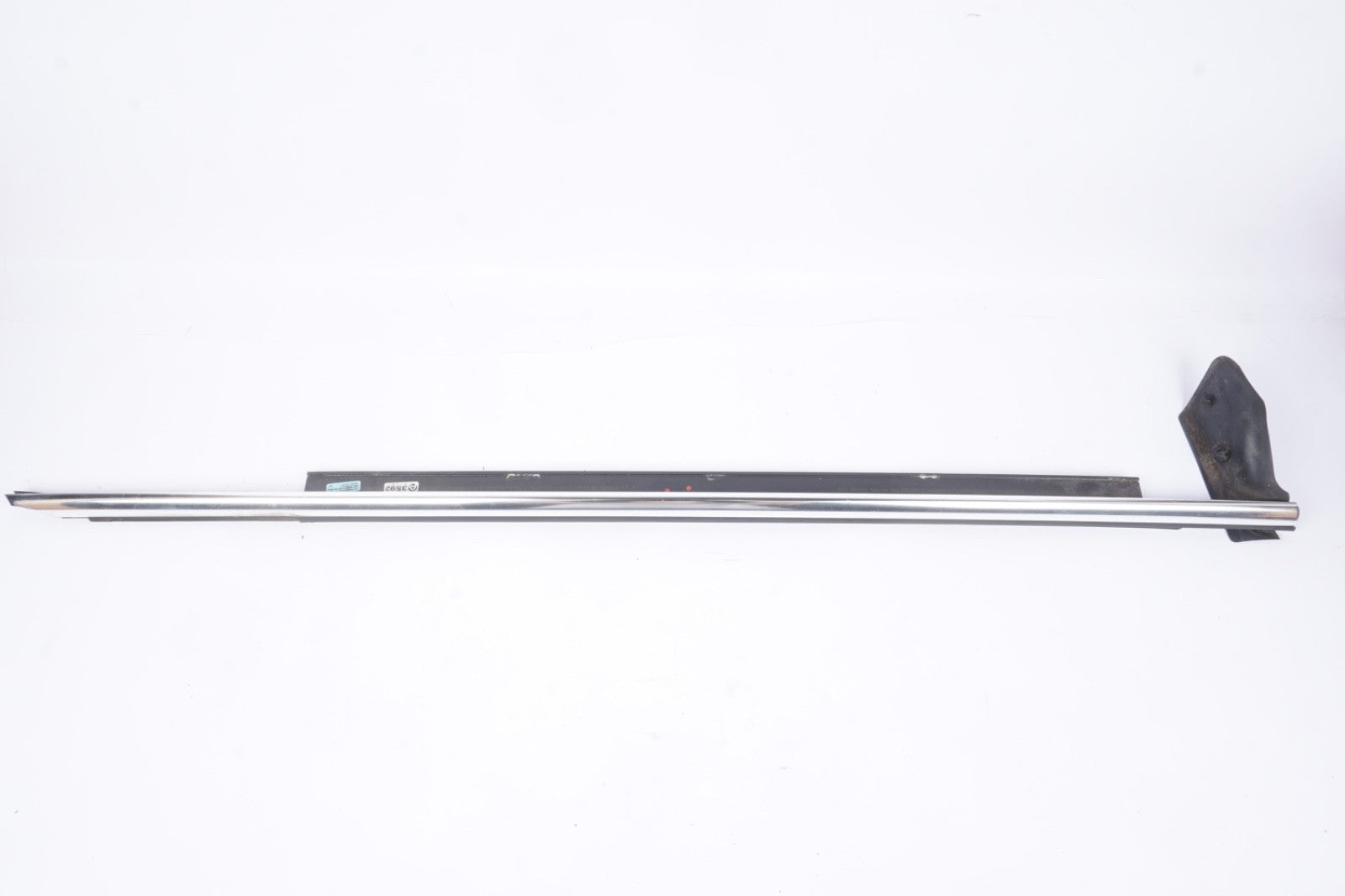 2011-2018 AUDI A8L QUATTRO FRONT PASSENGER SIDE DOOR WINDOW BELT MOLDING OEM
