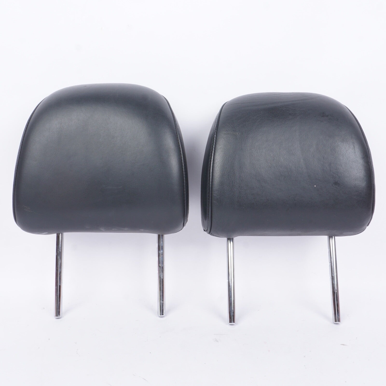 2010 - 2011 LEXUS IS250 IS350 CONVERTIBLE FRONT HEADREST  LEATHER PAIR BLACK