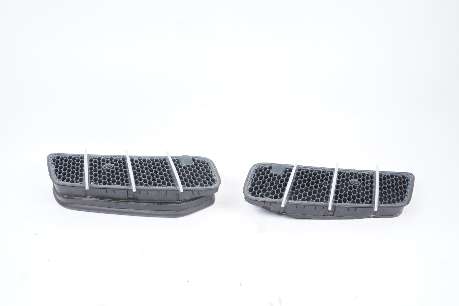 03-08 Mercedes R230 SL500 SL600 Hood Vent Grille Grill Left & Right OEM