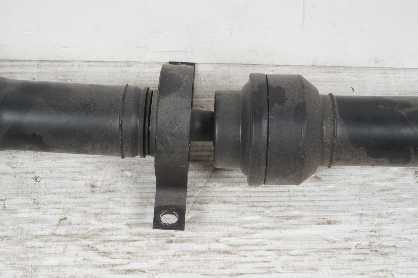 2014-2017 Maserati Ghibli 3.0L RWD Rear Driveshaft 06700085450 OEM 51K