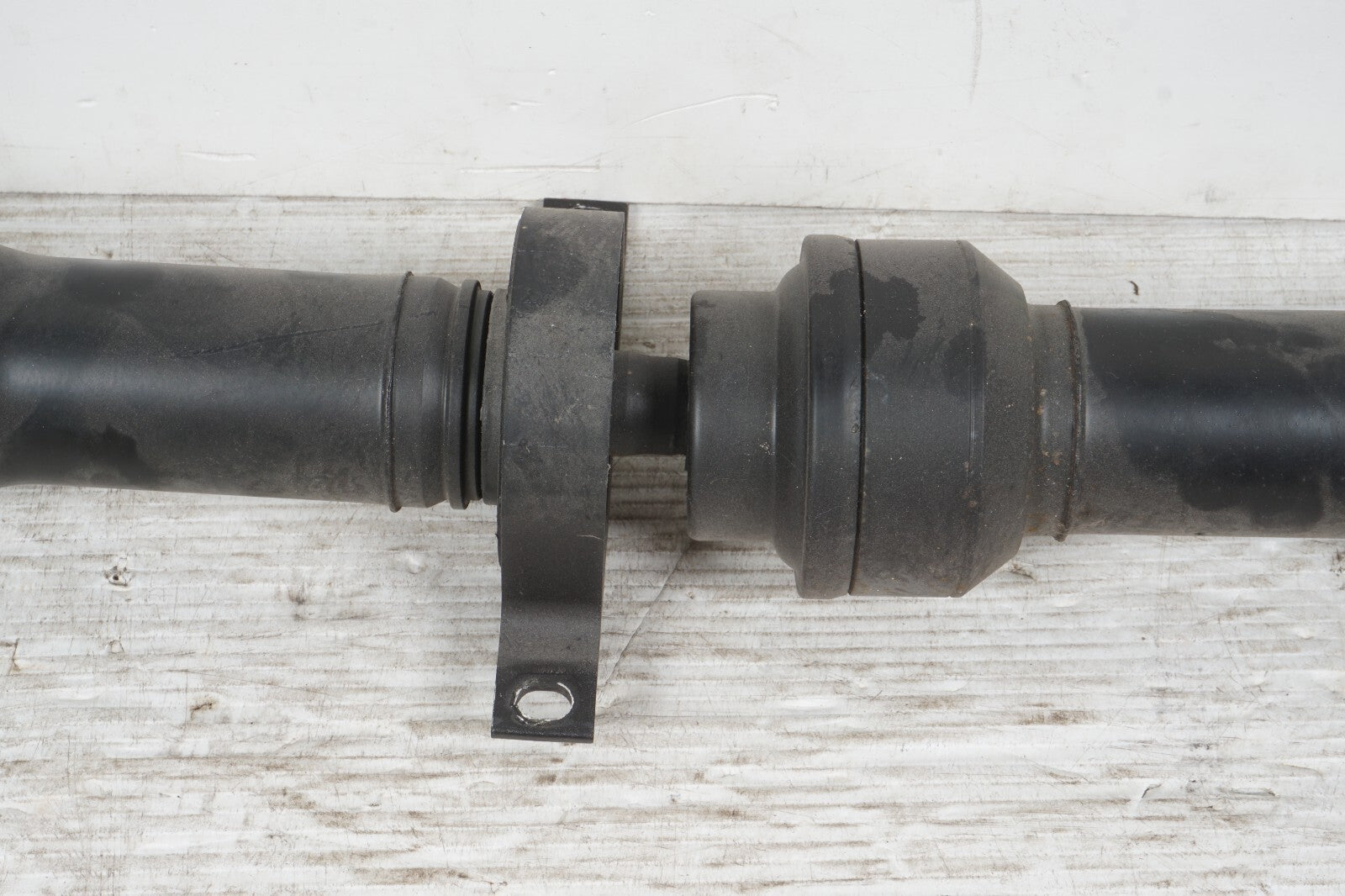 2014-2017 Maserati Ghibli 3.0L RWD Rear Driveshaft 06700085450 OEM 51K
