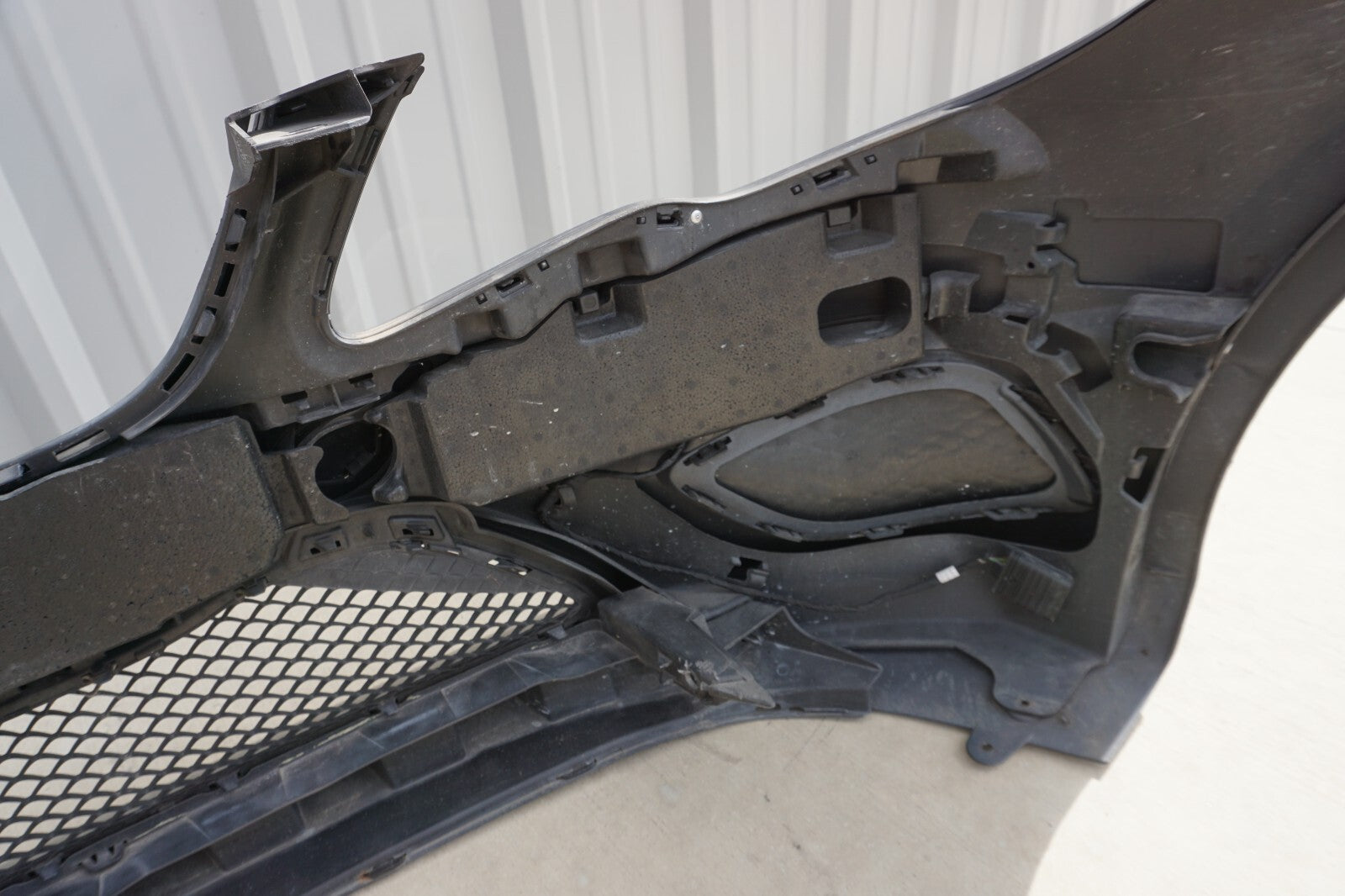 14 - 17 Mercedes W207 E350 E550 E400 Front Bumper Cover  OEM