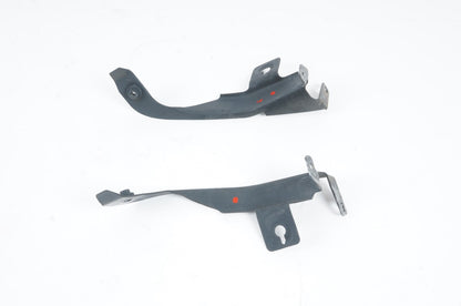 06-10 BMW 650I M6 E64 E63 FRONT LEFT RIGHT SIDE FENDER LOWER BRACKET HOLDER PAIR