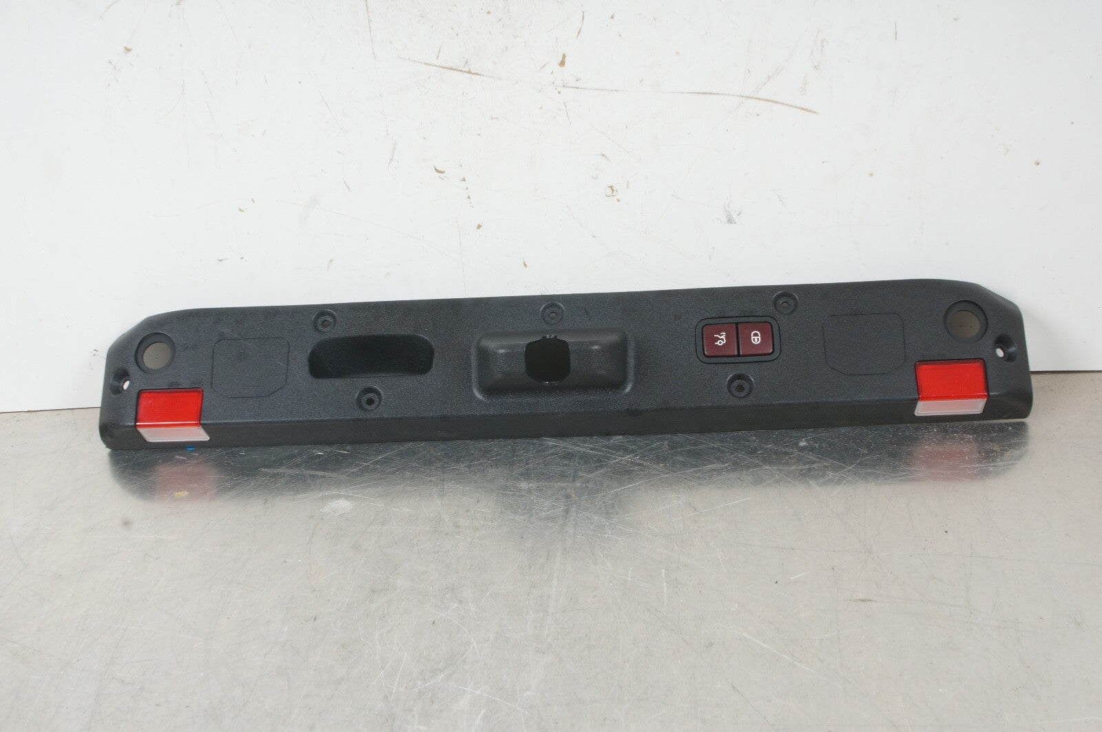 07-14 Mercedes W216 CL63 AMG CL550 Trunk Lid Trim Panel Cover Molding OEM