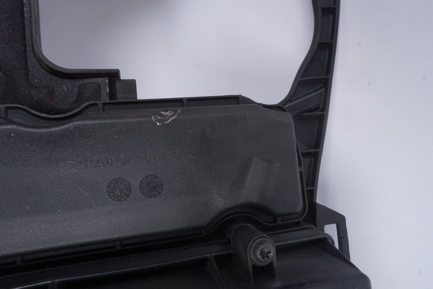 06-12 Mercedes X164 GL450 ML350 Engine Air Intake Cleaner Filter Box Cover OEM