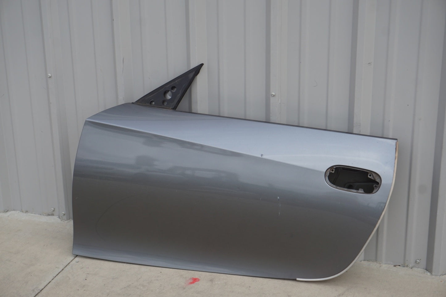 2003 - 2008 BMW Z4 E85 FRONT LEFT DRIVER DOOR SHELL  OEM