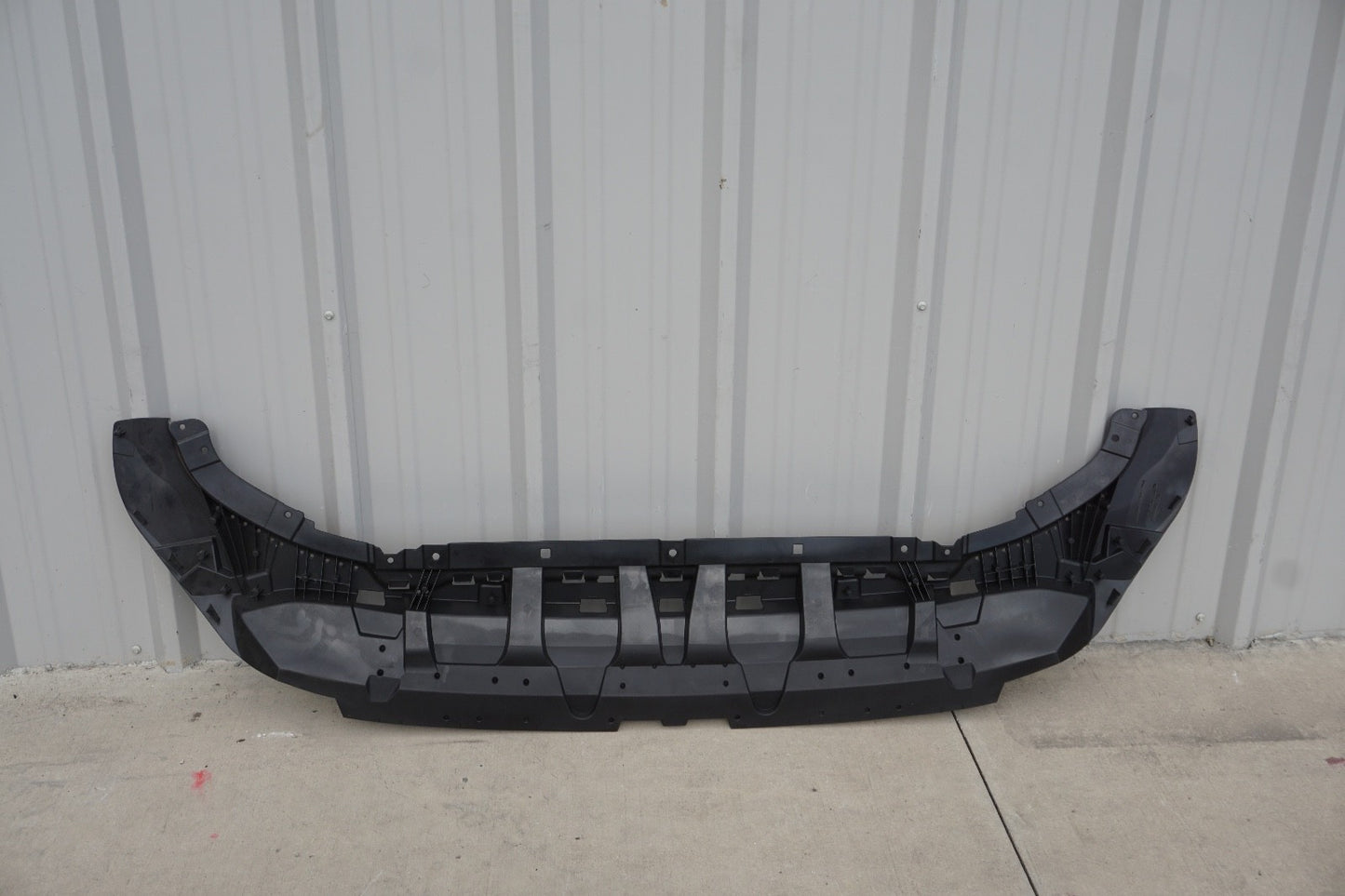 Front Bumper cover lower splash shield undercover for 2019-21 SQ8 Q8 S-line