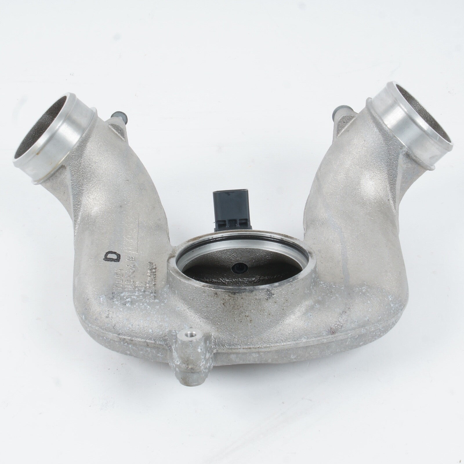 2010 - 2020 Bentley Mulsanne Engine Air Intake Center Intercooler Tube Pipe