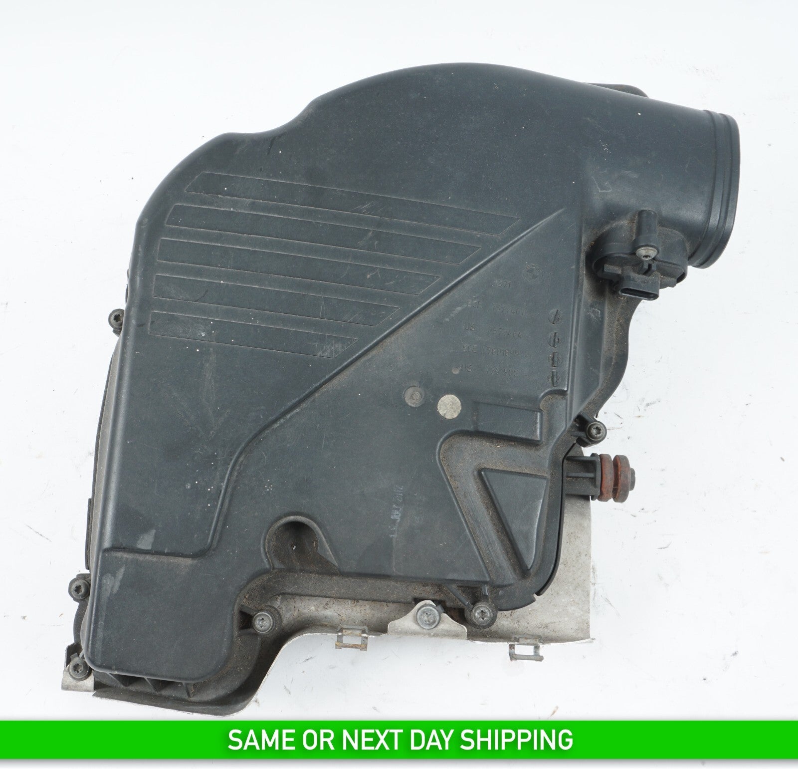 2012-2018 BMW 650i FRONT LEFT DRIVER SIDE AIR INTAKE FILTER HOUSING  OEM