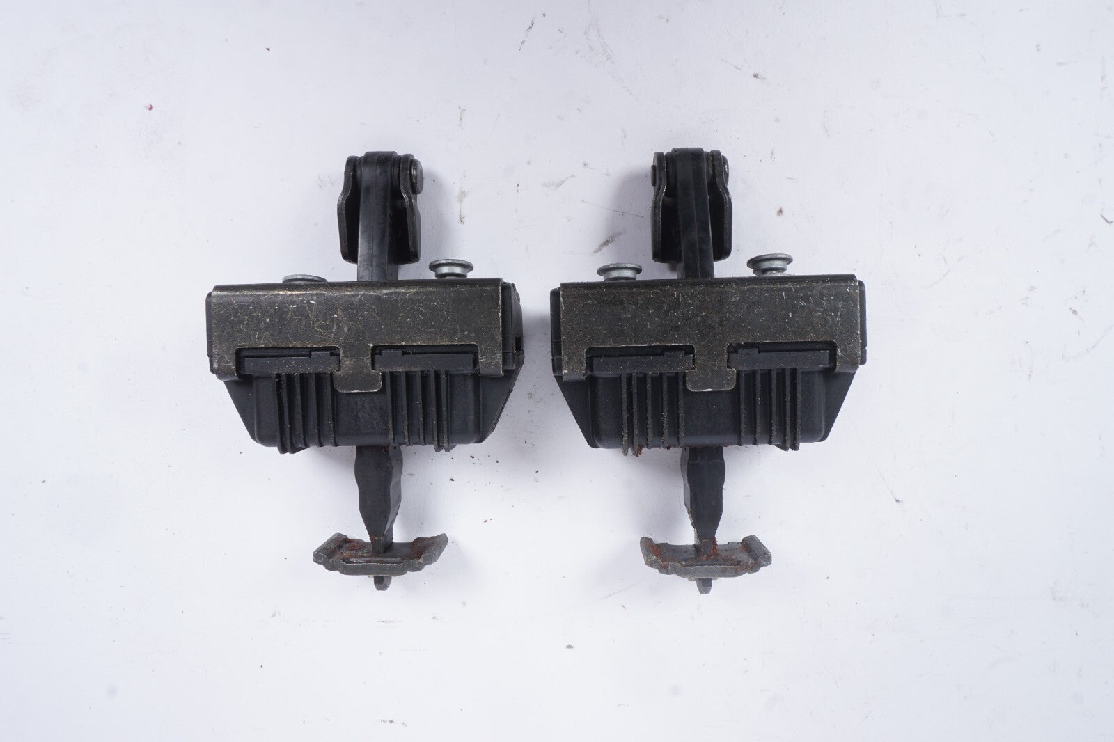 2004 - 2010  BMW 650i E63 E64 Front Door Hinge Check Stopper Left & Right  OEM