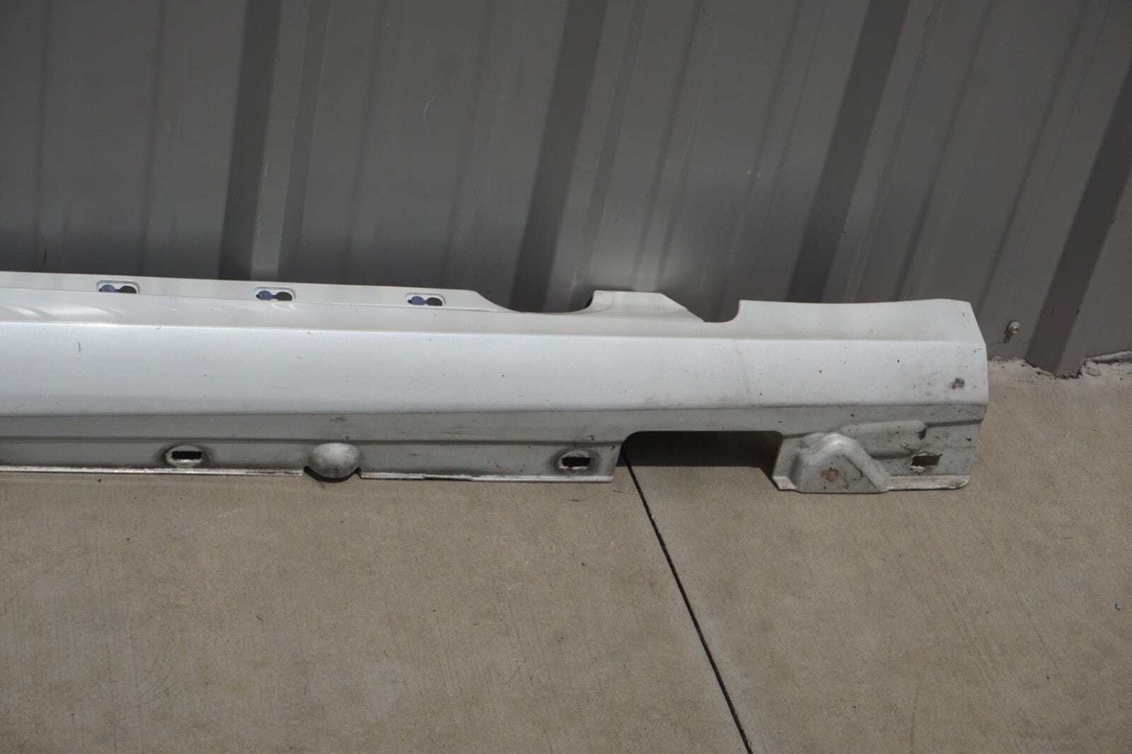 11-17 Mercedes W207 E350 Convertible Right Pass Rocker Panel Skirt Molding OEM