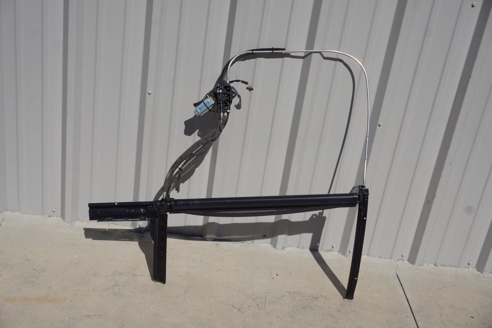 07-13 Mercedes W221 S63 S350 Rear Right Side Door Window Sun Shade Sunshade OEM