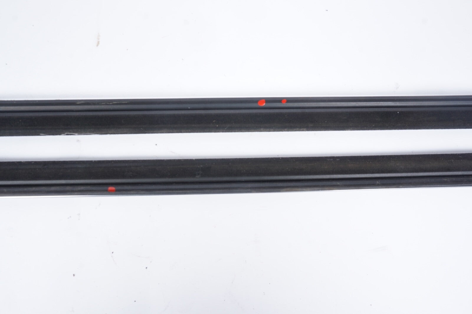 10-13 MERCEDES-BENZ C207 COUPE FRONT LEFT & RIGHT DOOR CHROME MOLDING