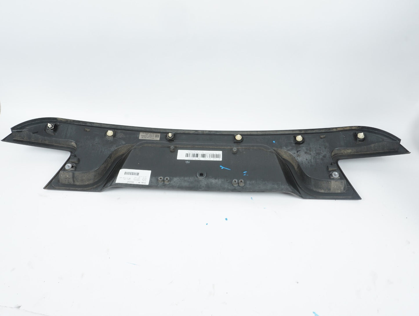 2009 - 2012 BMW 750Li TRUNK LID LICENSE PLATE HOLDER PANEL 7205771 OEM