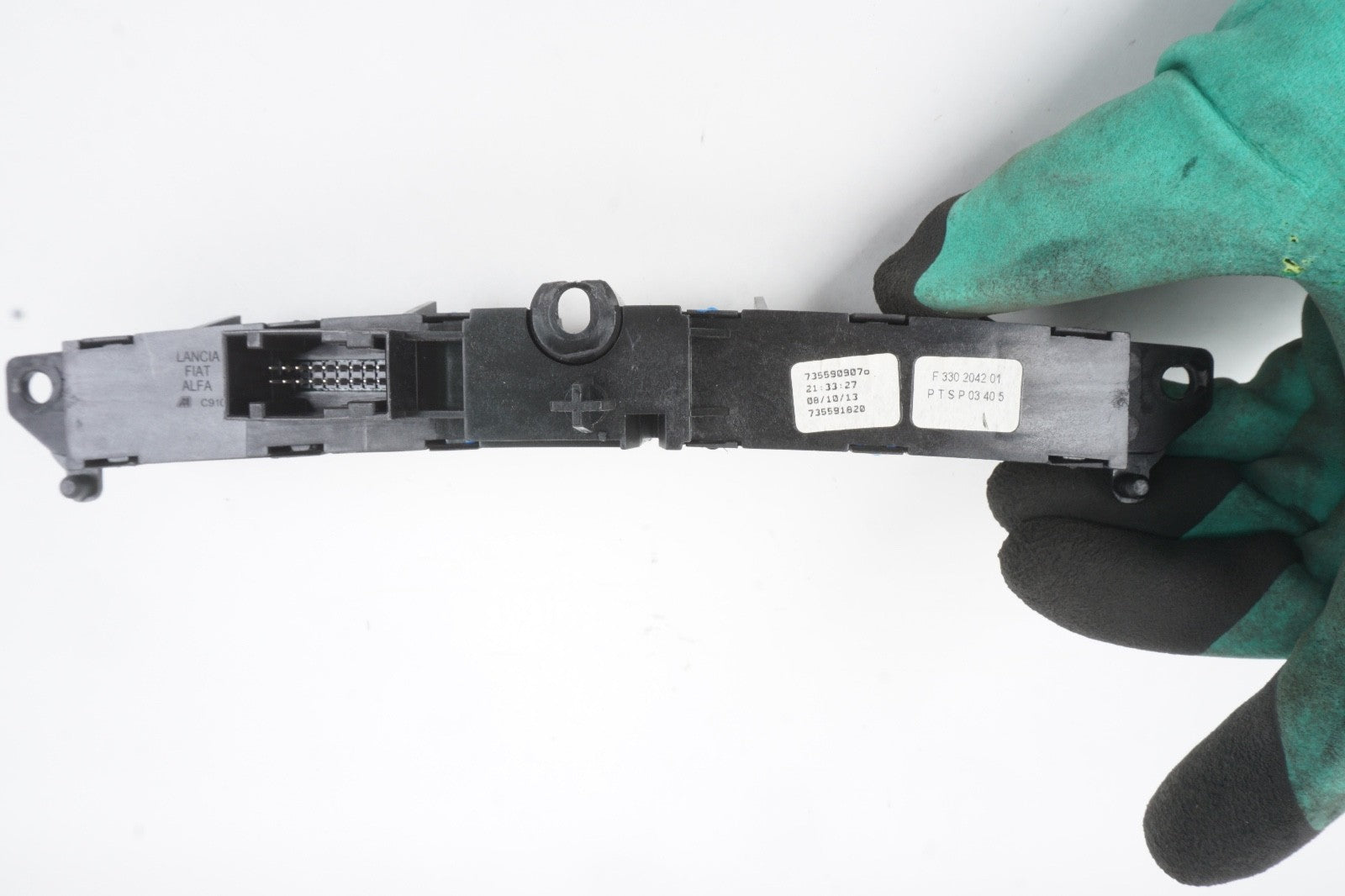 2014 - 2017 FIAT 500L HAZARD SWITCH 735591820 OEM 14 15 16