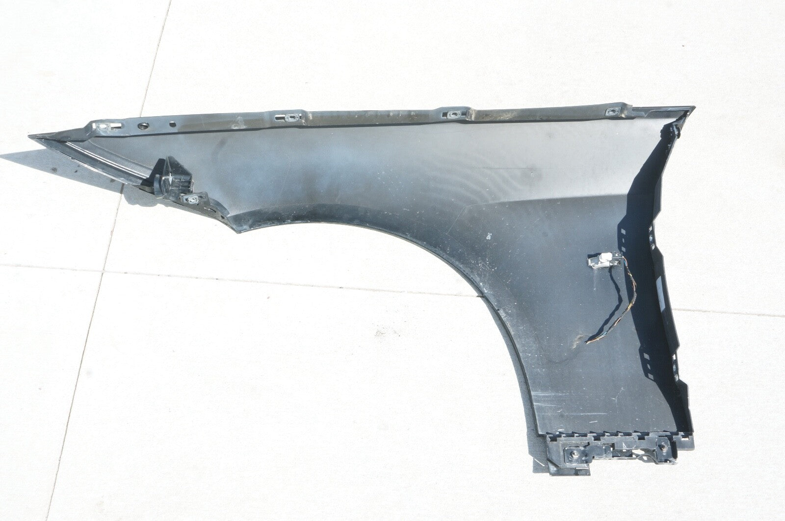 !!NO SHIPPING !!! 2007 - 2013 BMW 335i  328i CONVERTIBLE FRONT FENDER RIGHT SIDE