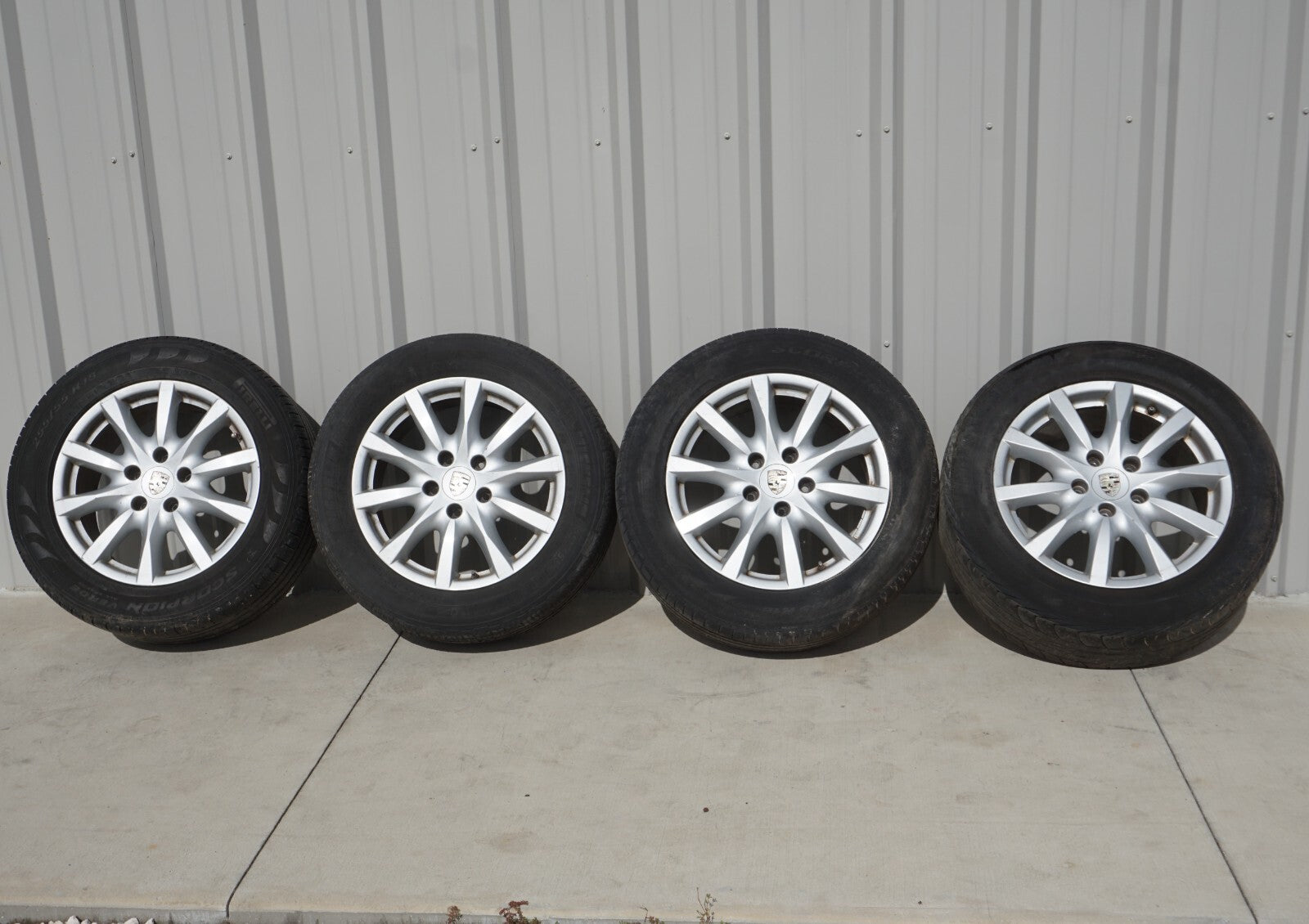 2011 - 2018 Porsche Cayenne 958 Alloy Wheel Rim 8Jx18 & Tire 255/55r18 OEM