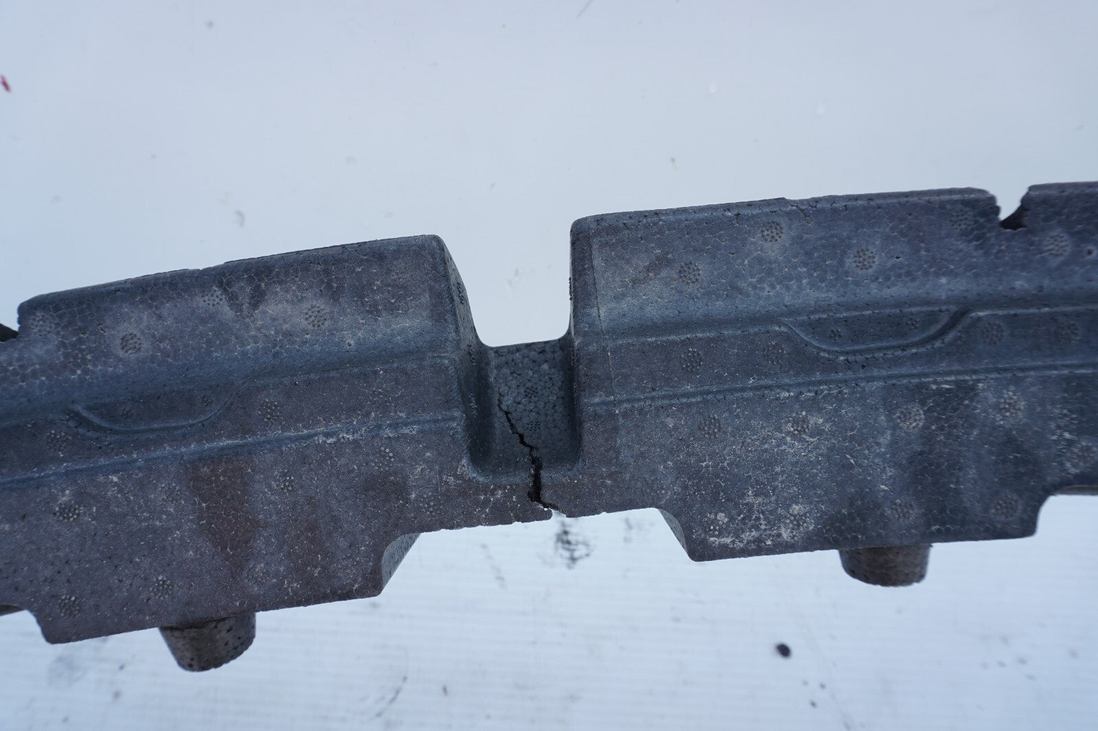 2014-2019 MASERATI GHIBLI FRONT BUMPER FOAM IMPACT ADSORBER 6700361910 OEM