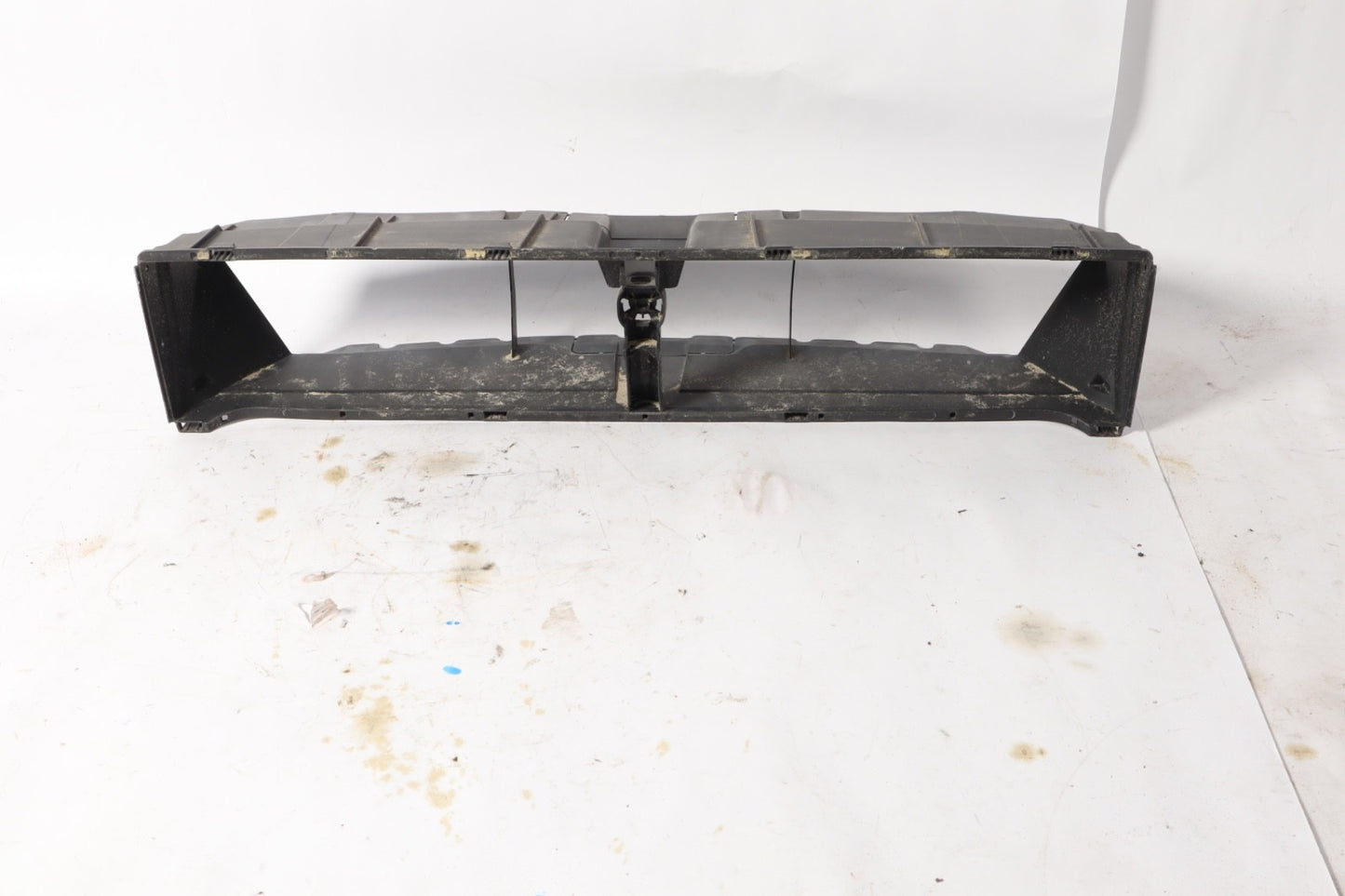 2012 - 2019 BMW 650I F06 F12 F13 AIR DUCT CHANNEL INLET SHUTTER RADIATOR OEM