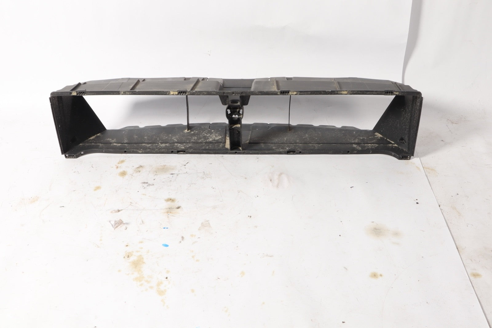 2012 - 2019 BMW 650I F06 F12 F13 AIR DUCT CHANNEL INLET SHUTTER RADIATOR OEM