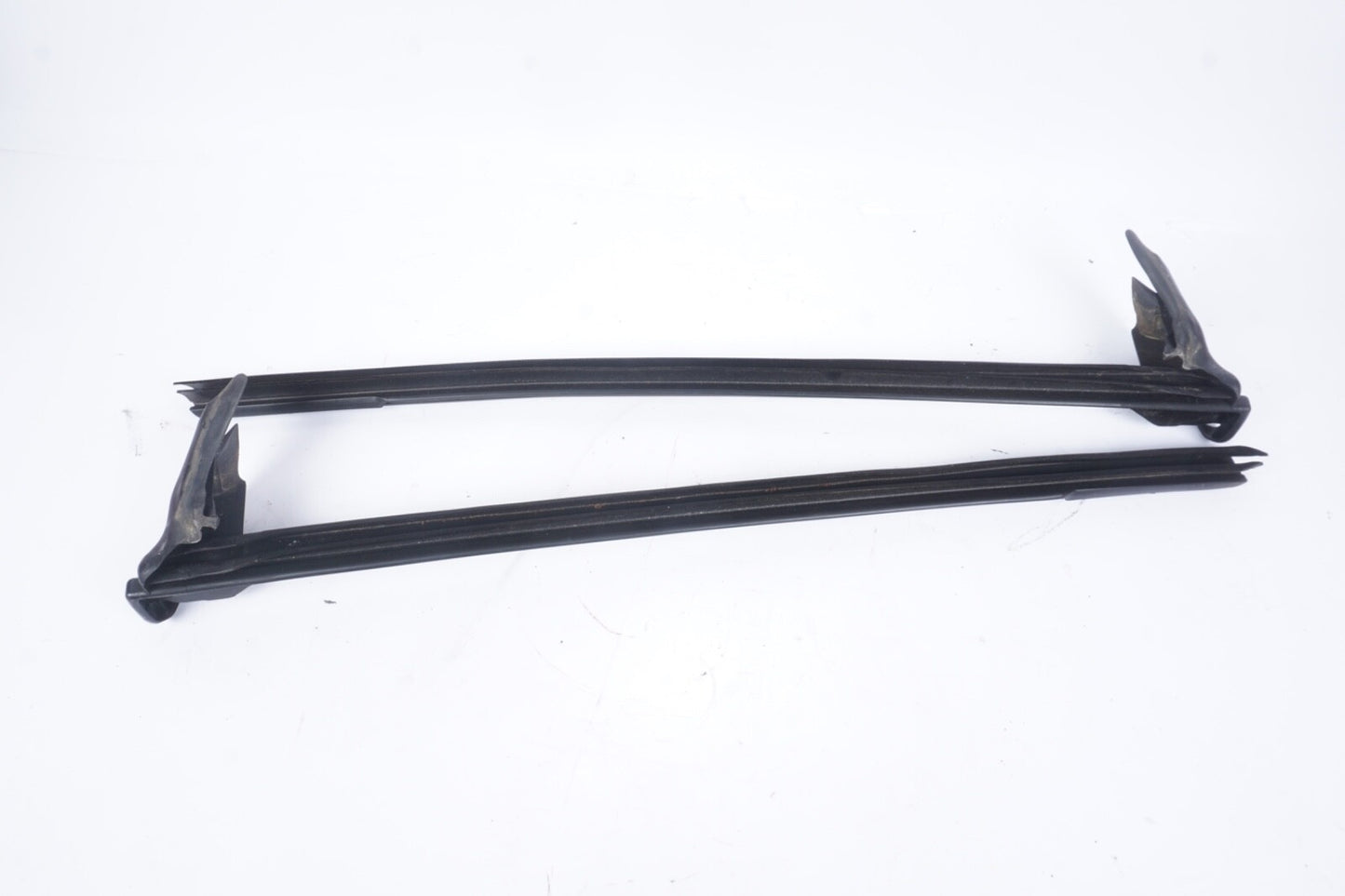 2011-2014 MERCEDES E350 CONVERTIBLE REAR QUARTER RUBBER SEAT LEFT & RIGHT