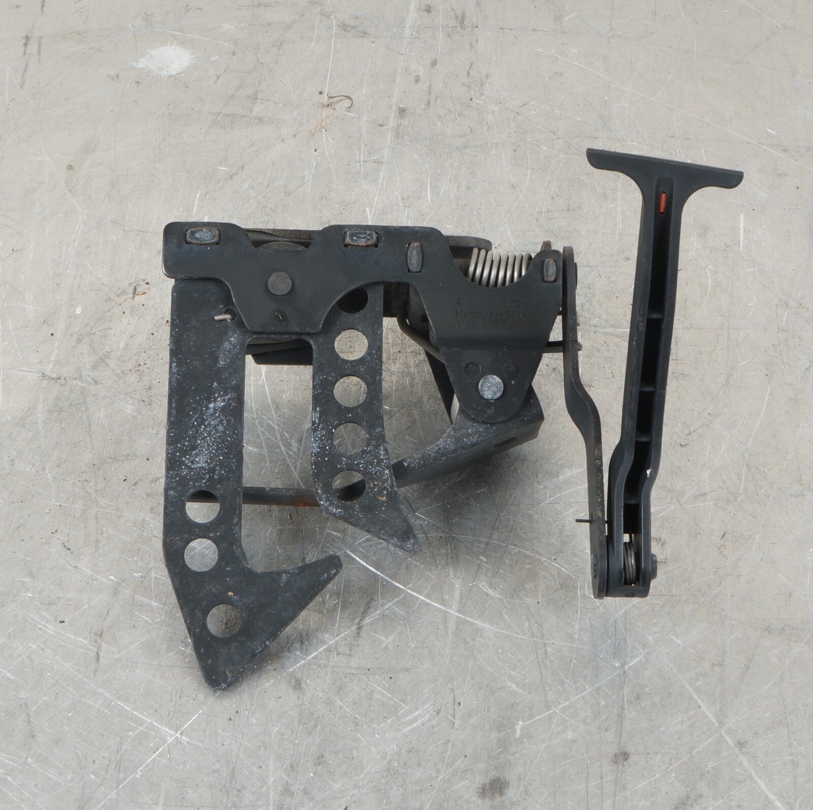 07-13 MERCEDES W221 S-CLASS HOOD LOCK LATCH CATCH MECHANISM 2218800264 OEM