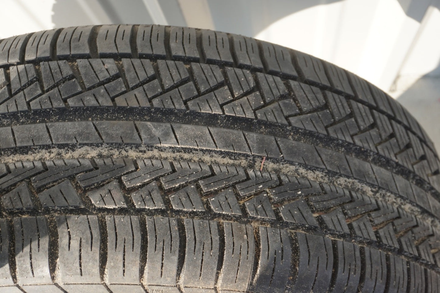 PIRELLI P6 FOUR SEASONS 255/45 R18 99H - USED - 8.5/32"
