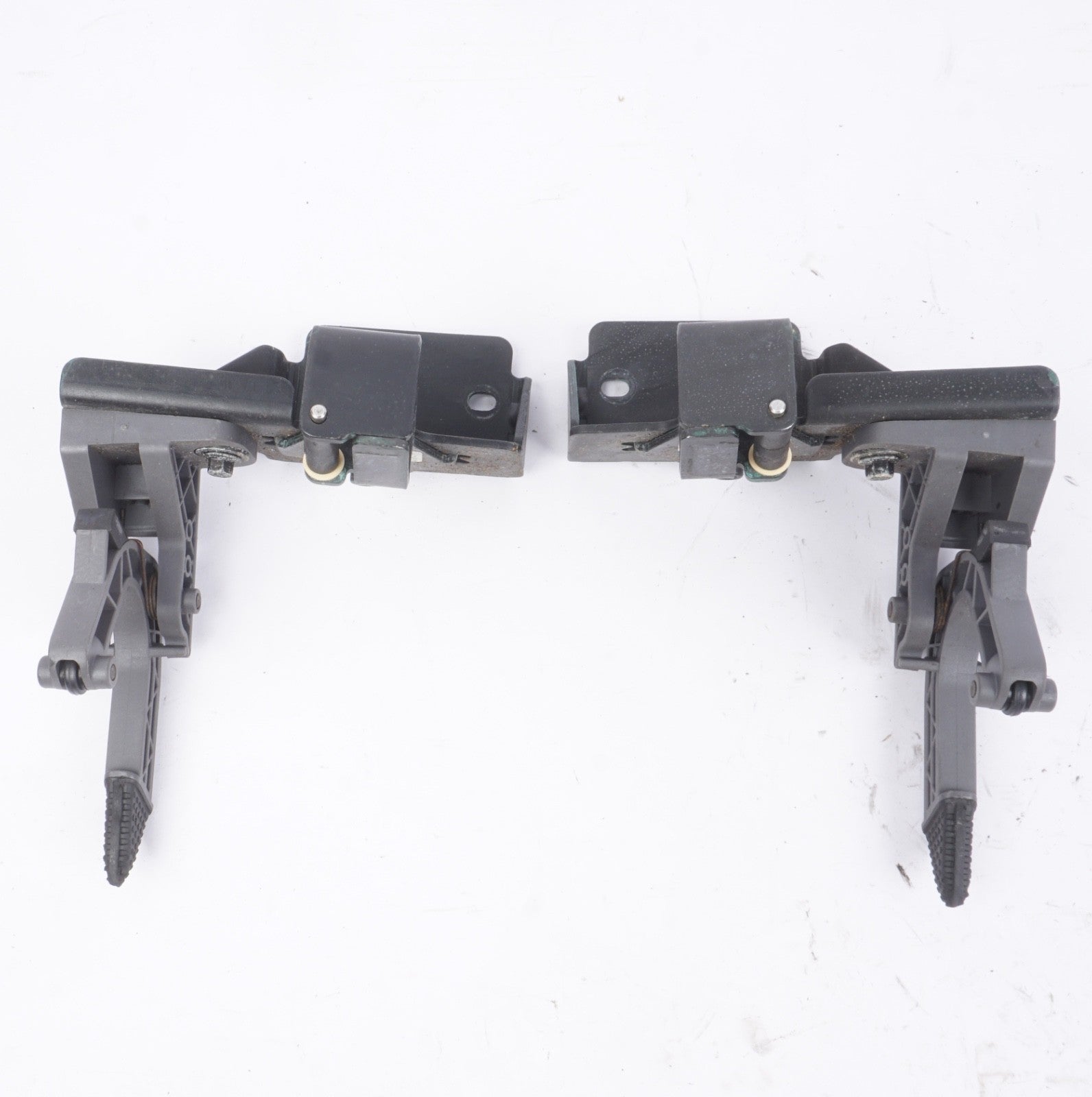 2008 - 2012 Volvo C70 Convertible Roof Latch - Left and Right