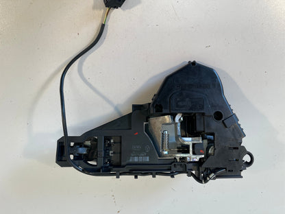 06-10 MERCEDES R350 R500 W251 FRONT LEFT DRIVER SIDE EXTERIOR DOOR HANDLE OEM