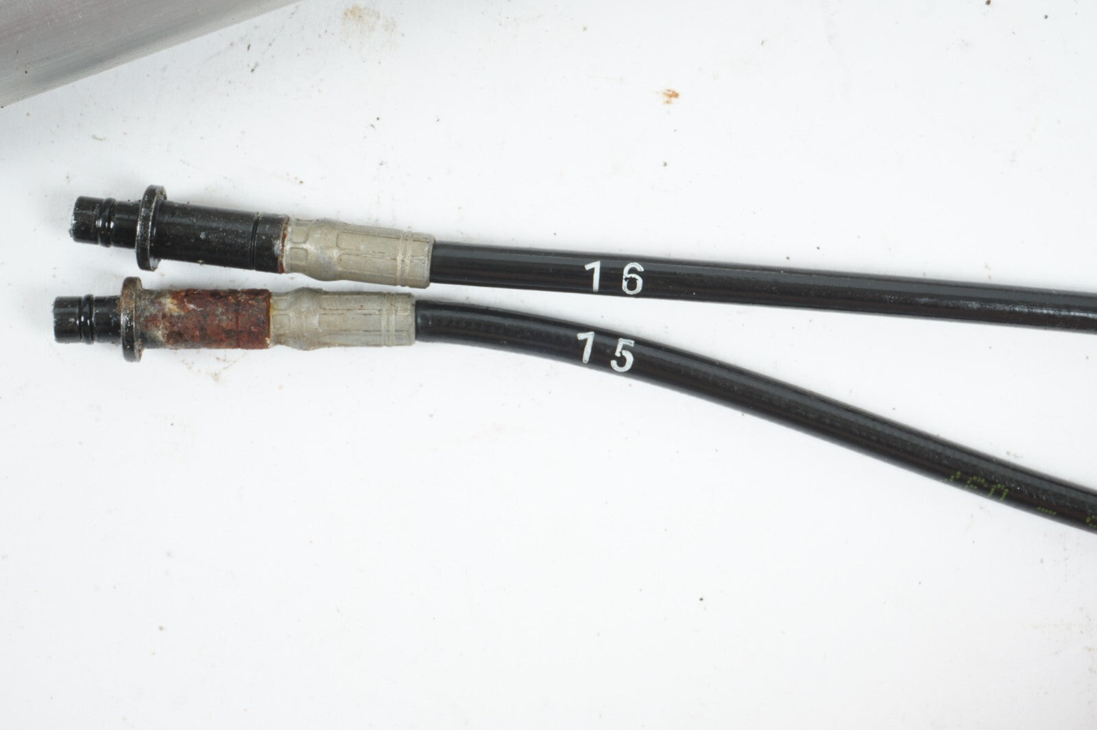 2006-2013 VOLVO C70  Roof Hydraulic Shock Line Left Driver Side 15 16 OEM