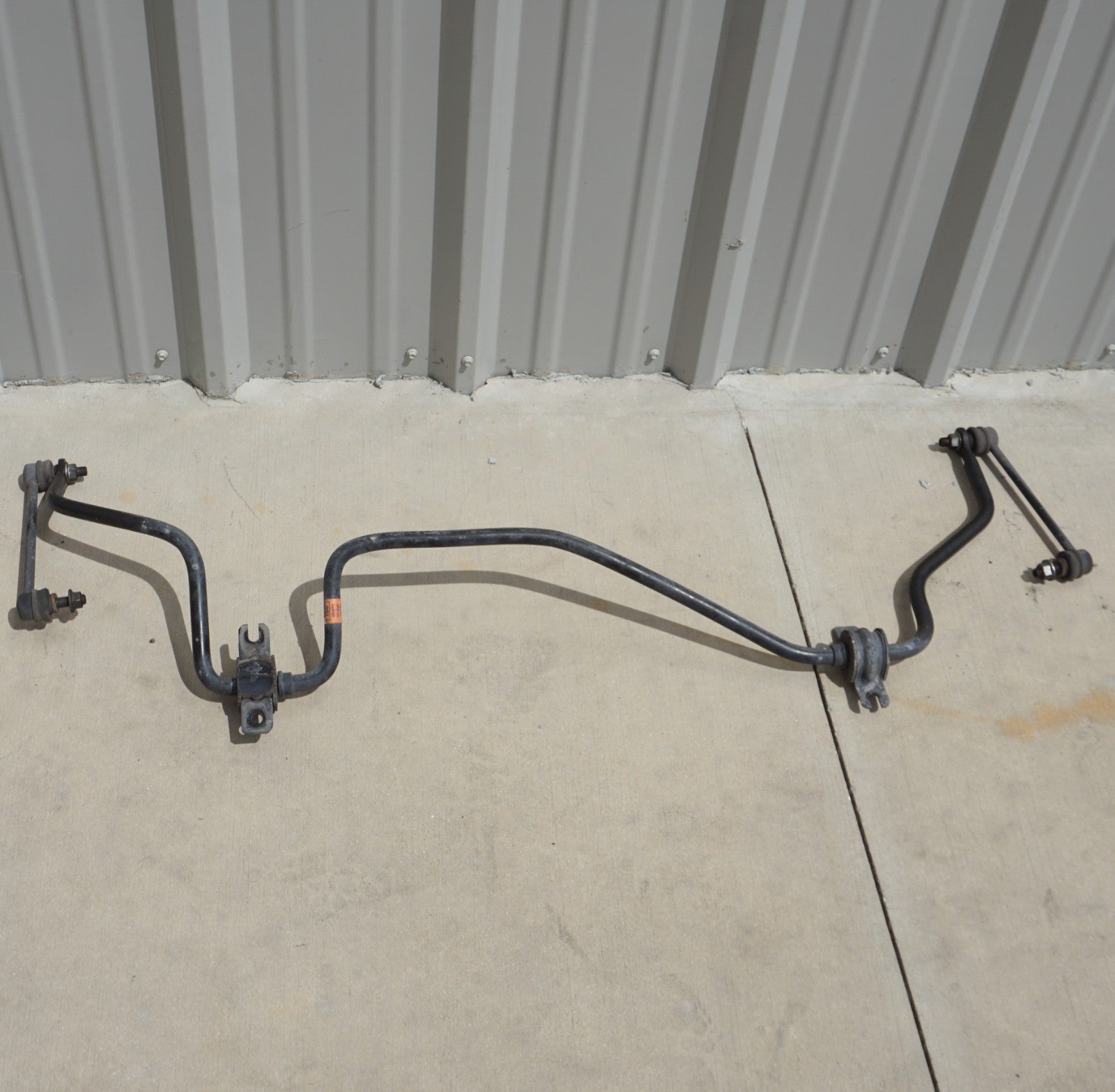 2017 - 2024 NISSAN TITAN REAR STABILIZER SWAY BAR W/ LINK OEM