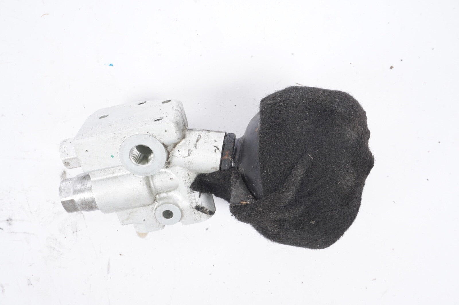 00-06 Mercedes SL500 CL600 CL500 Pressure Relief Valve ABC Hydraulic Suspension