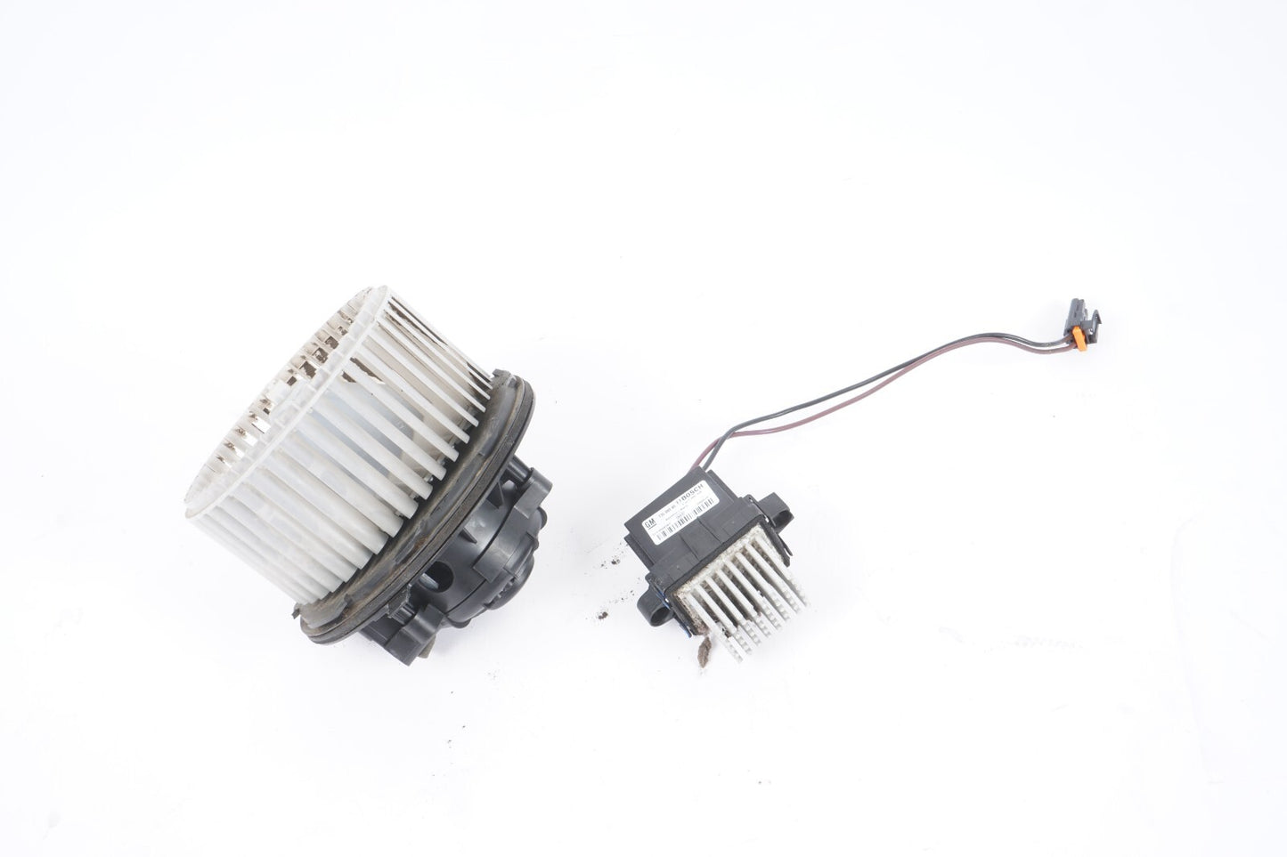 2007-13 Suburban Yukon Tahoe Blower Motor w/ Resistor 13598090 OEM