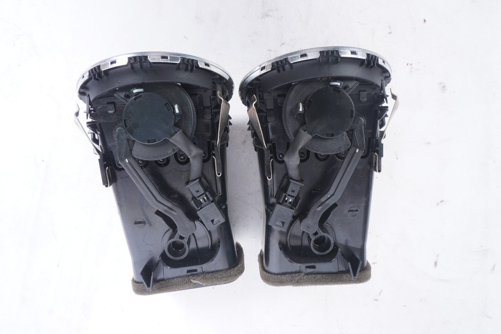 12-14 Mercedes C300 C250 C350 Dash Ac Heater Air Vent Left & Right OEM