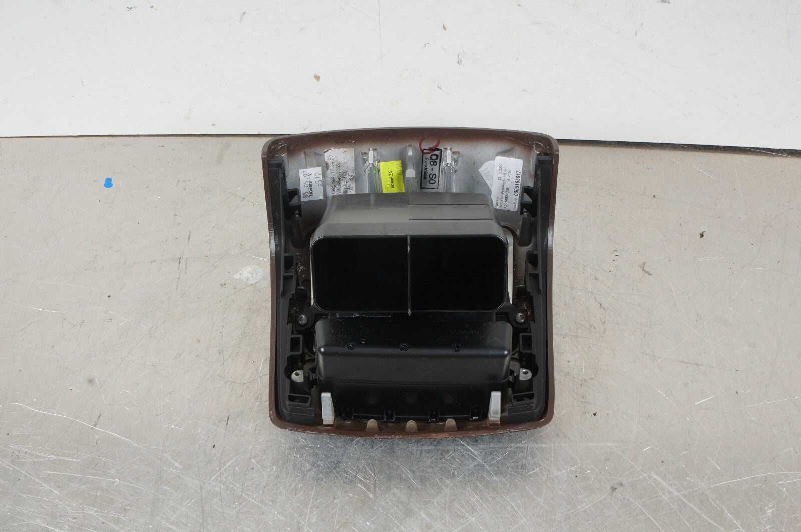 07-13 Mercedes W221 S400 S550 S600 Rear Center Console AC A/C Air Vent Trim OEM 