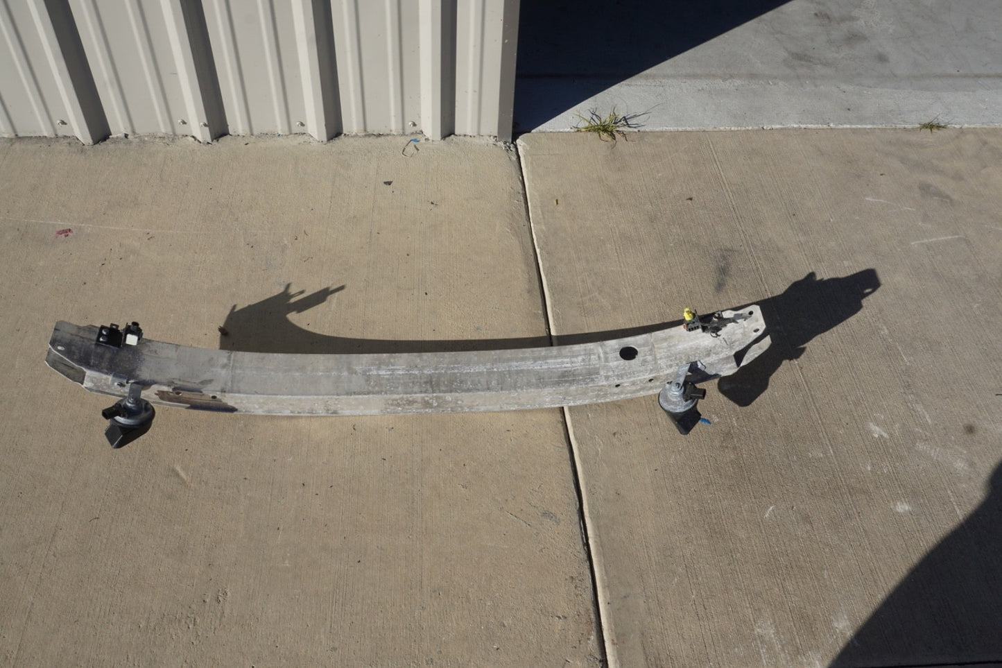 2007 – 2013 Mercedes S550 W221 Front Bumper Reinforcement Impact Bar A2216221504