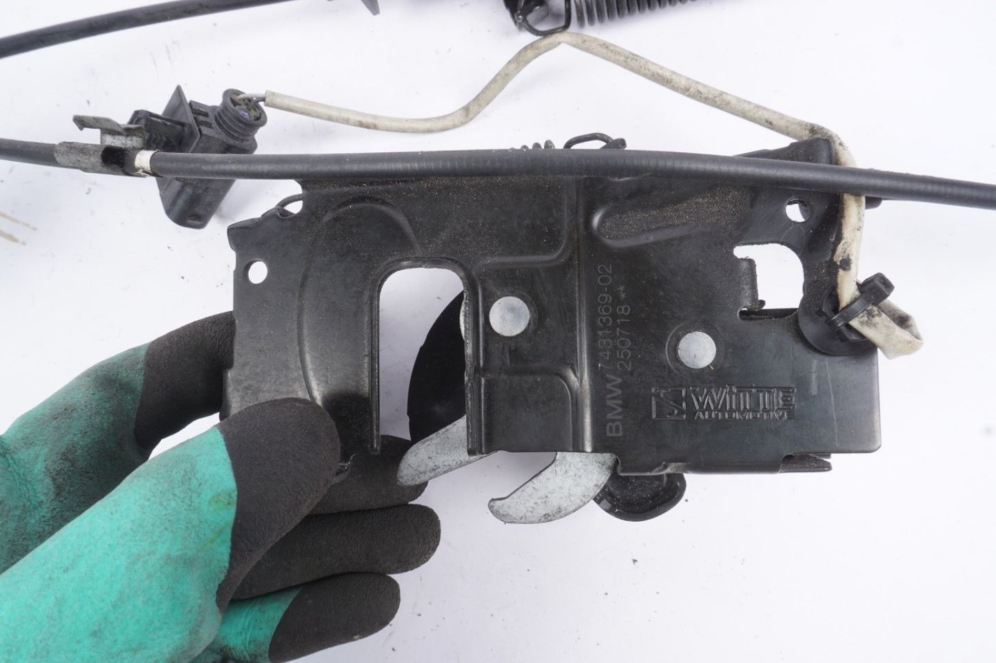 2016 - 2022 BMW X1 X2 HOOD BONNET LEFT & RIGHT SIDE LOCK LATCH ACTUATOR OEM
