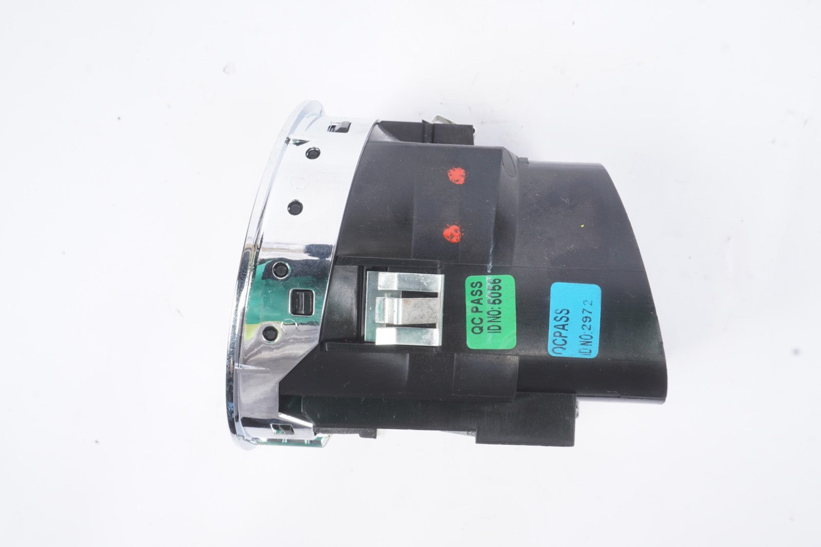 2012 - 2015 Fiat 500 Front Driver Or Passenger Side Outer A/C Air Vent OEM