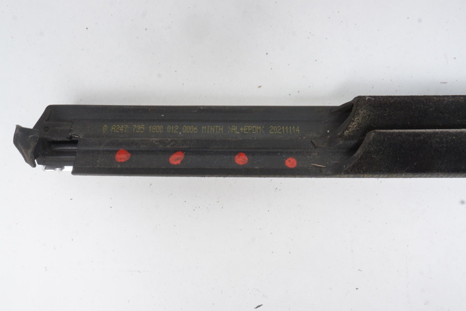 2022 - 2024 MERCEDES EQB350 X243 REAR RIGHT SIDE DOOR WINDOW BELT MOLDING OEM