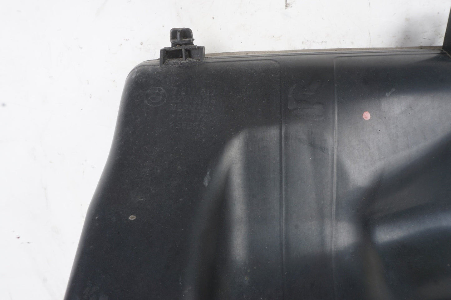 2012 - 2015 BMW 650I GRAN COUPE LEFT Radiator AIR DUCT 7211517 OEM