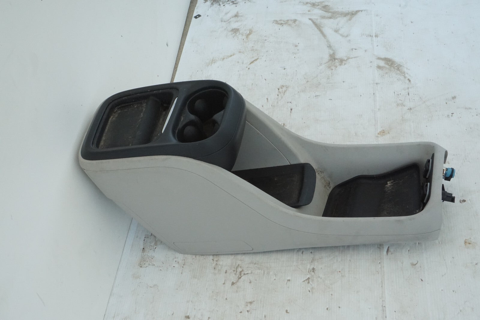 17-20 CHRYSLER PACIFICA CENTER CONSOLE TRIM BASE W/ CUP HOLDER OEM